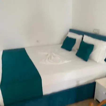 Apartment Anesti Himare